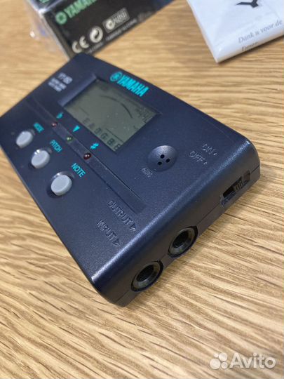 Тюнер гитарный Yamaha YT-150