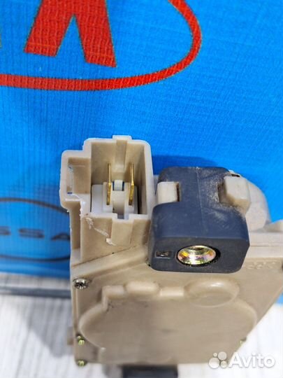 Активатор доводчик замка nissan almera N16