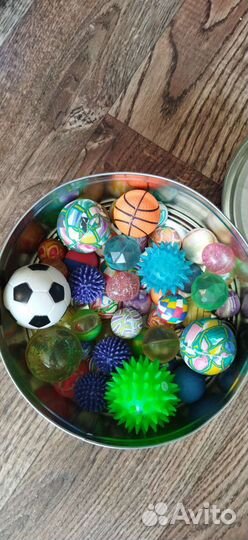 Мячи,попрыгунчики,массажеры 58 шт