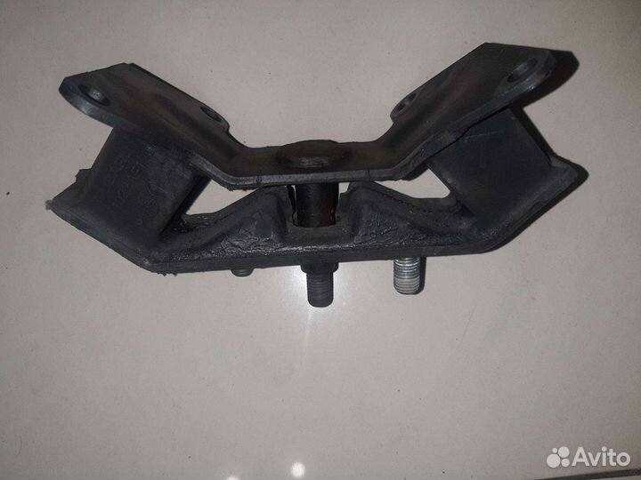 Подушка АКПП Субару Форестер SG 2003-2007г.в