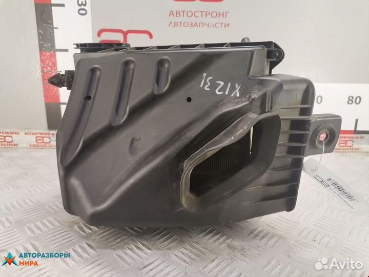 Корпус воздушного фильтра Audi A4 B7 2004