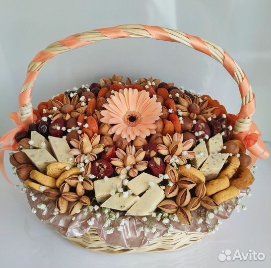 Букеты из сухофруктов и орехов