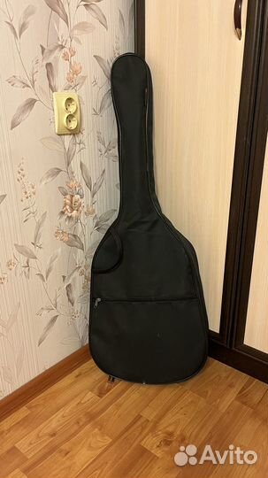 Акустическая гитара