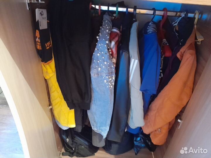 Стенка кровать, для подростка. Телевизор BQ