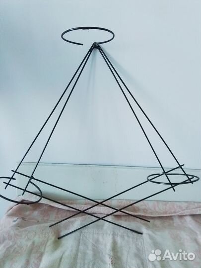 Настенные подставки для цветов