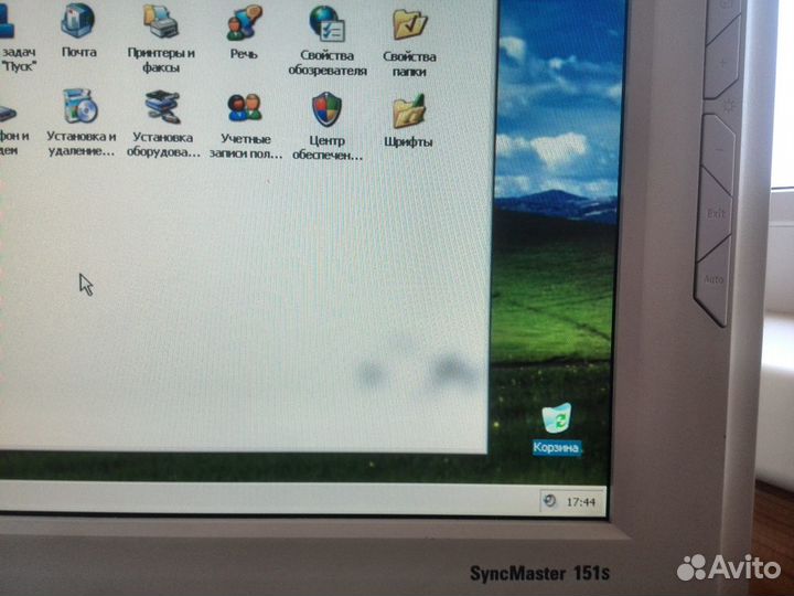 Монитор Samsung 151s