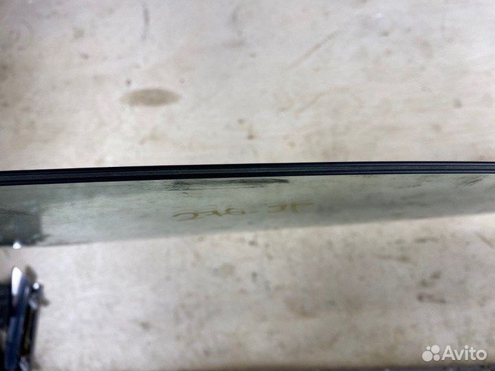 Стекло Mazda Cx-9 правое переднее