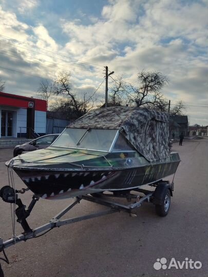 Лодка крым + ямаха 30+ прицеп