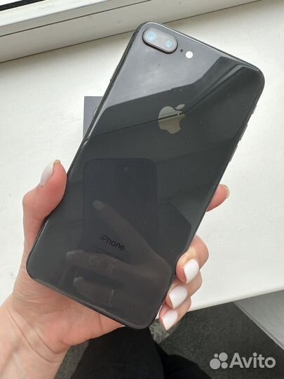 iPhone 8 Plus, 64 ГБ