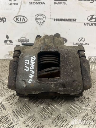 Суппорт передний правый Dodge Journey универсал