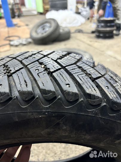 Goodyear Ultragrip Ice Arctic 195/65 R15 95T