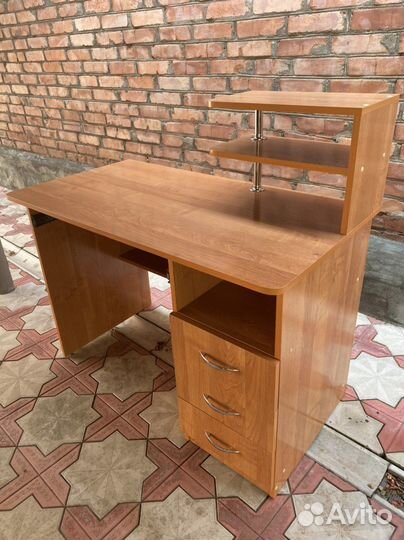 Письменный стол бу