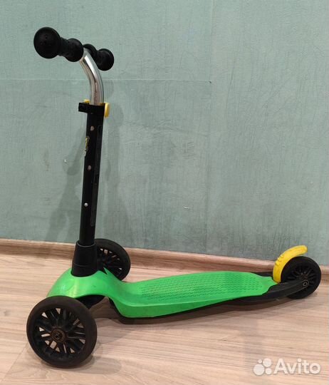 Детский трехколесный самокат Oxelo B1