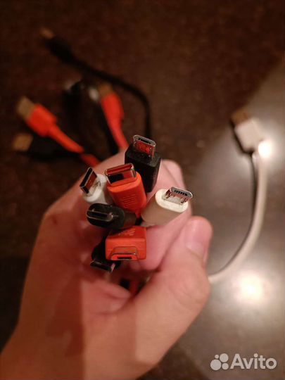 Кабель для зарядки