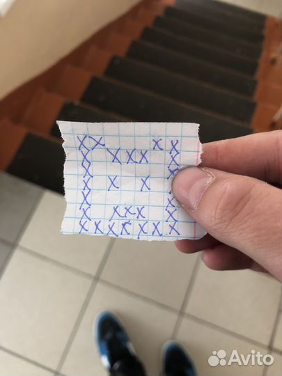 Кот нарисованый крестом