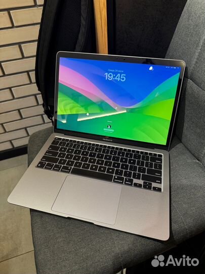 MacBook Air M1 8/256Гб, Space Gray