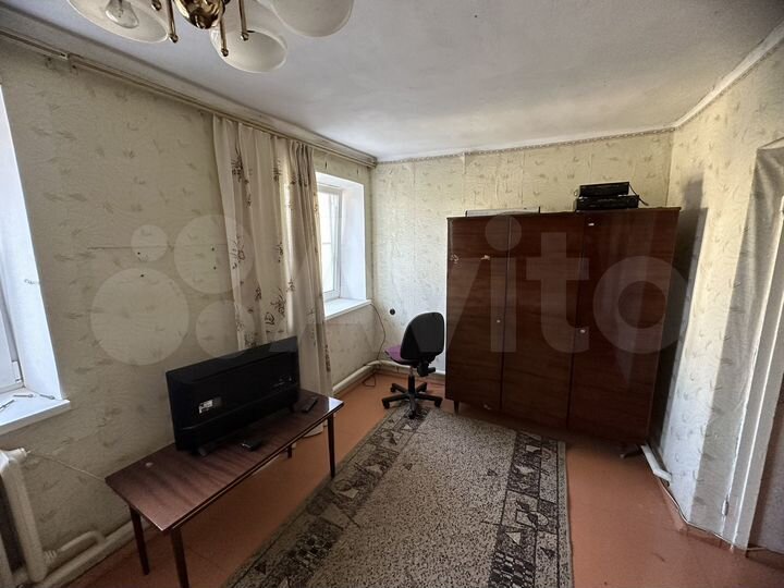 2-к. квартира, 58 м², 1/2 эт.