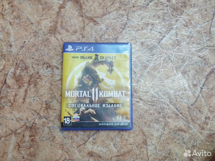 MK11 и Days Gone на PS4