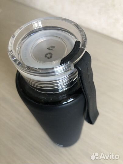 Новая спортивная бутылка для воды чёрная 550 мл