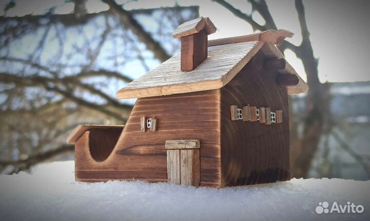 Смартфонницы, игрушки, визитницы