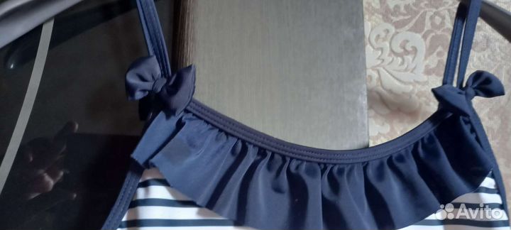 Купальник для девочки 140 новый