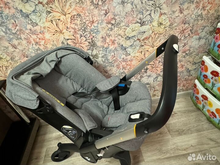 Детская коляска с автокреслом