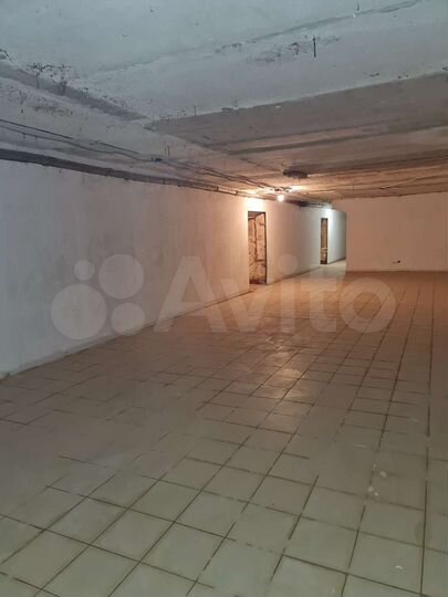 Торговая площадь, 650 м²