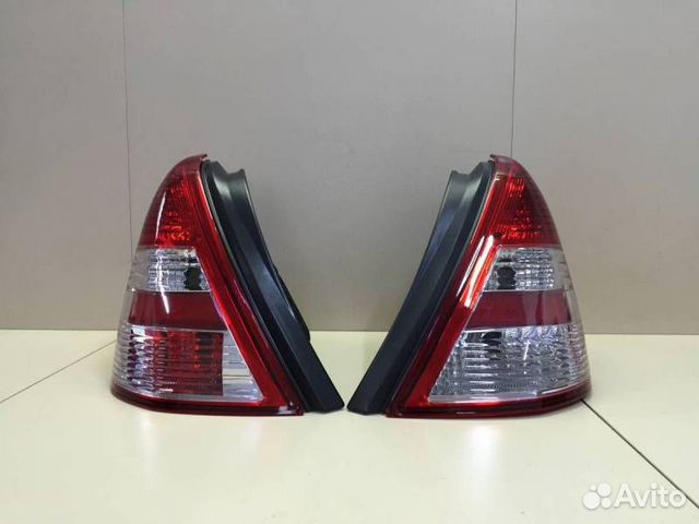 Фонарь задний левый Nissan Tiida C11 2007-2014