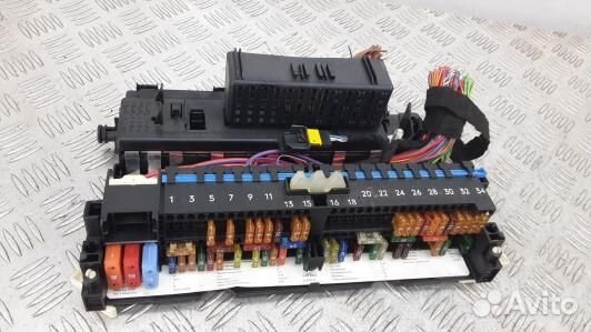 Блок предохранителей BMW X3 E83 (DBN14M301)