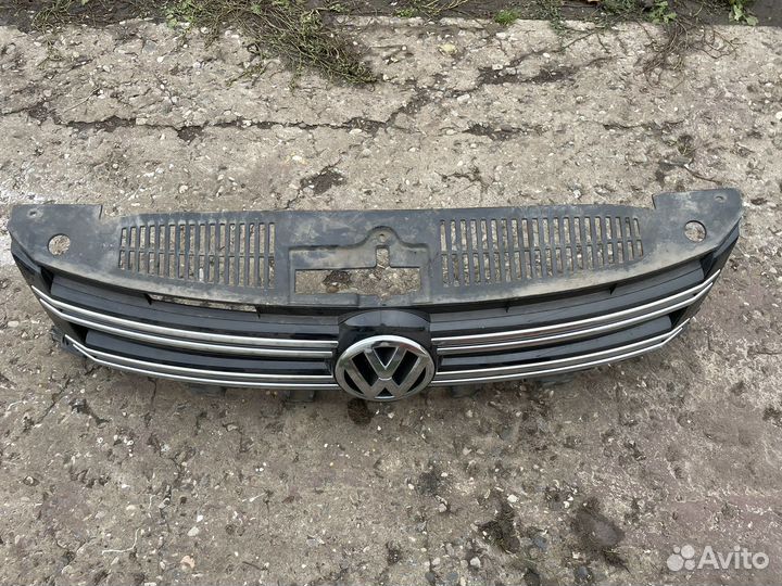 Решетка радиатора tiguan 1