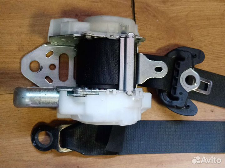 Ремень безопастности передний Toyota Rav 4 2018г