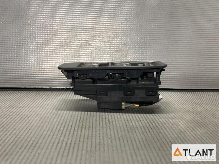 Пульт стеклоподъемника передняя правая daihatsu TE