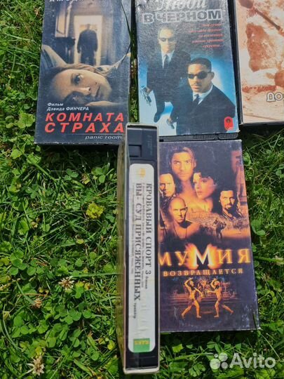 Видео кассеты. Фильмы. VHS