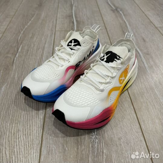 Кроссовки Bmai