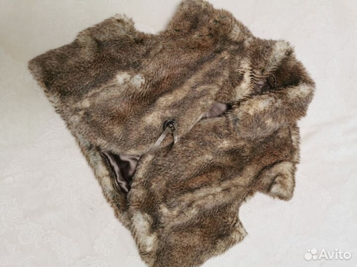 Жилнтка меховая болеро M&S per una L