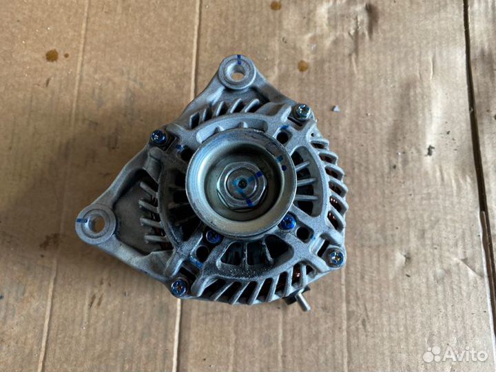 Генератор Mazda отличное состояние