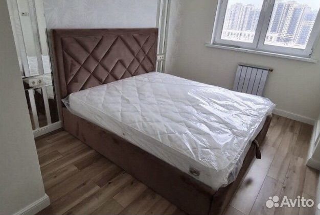 Кровать двухспальная