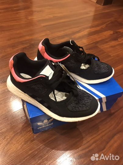 Кроссовки Adidas 36