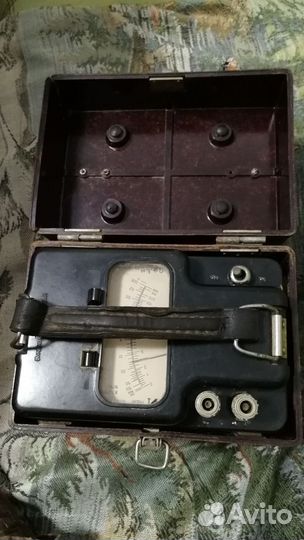 Мегаомметр М1101М