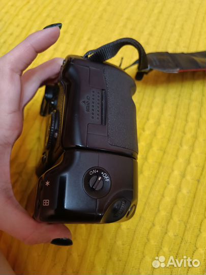 Фотоаппарат Canon EOS 50D Body c батарейным блоком