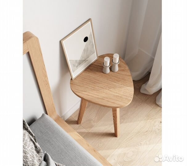 Прикроватный столик