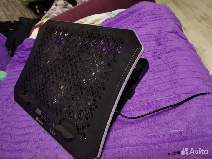 Подставка с охлаждением для ноутбука