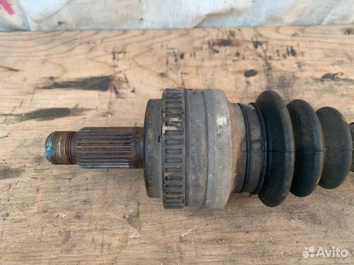 Привод левый Bmw 3-Series E90LCI N46B20 2010