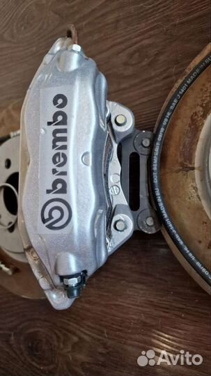 Тормозная система Brembo e38 4ports