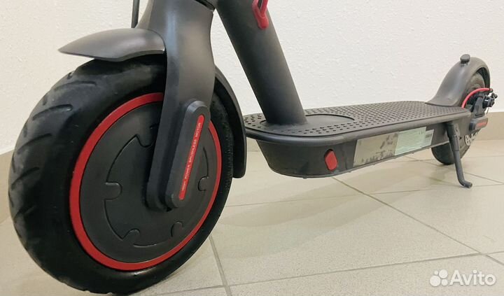 Электросамокат xiaomi m365 pro идел.сост