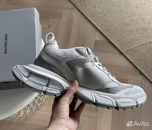 Balenciaga 3XL Worn Out Sneaker Light Grey