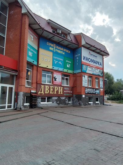 Здание, 3276 м²