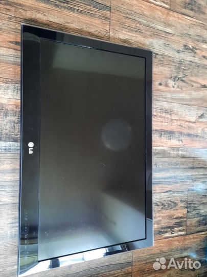 Телевизор LG32lv4500