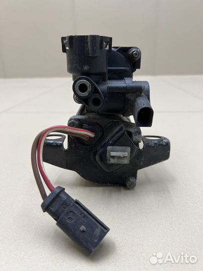 Компрессор пневмоподвески Mercedes W220