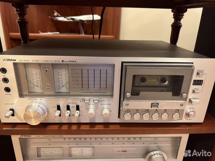 Кассетная дека Victor
